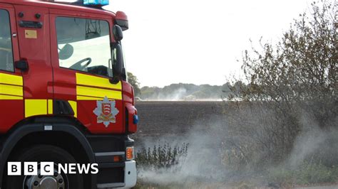 Fire spreads across eight hectares of land in Rochford .